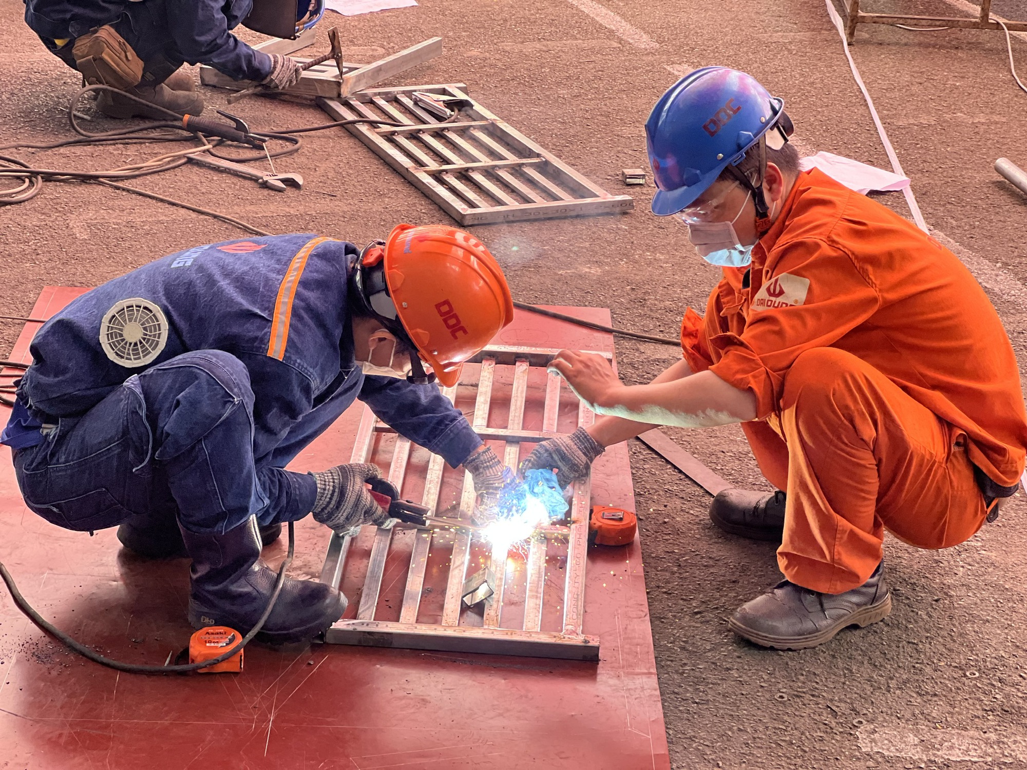 Làm Chứng Chỉ Nghề Hàn Uy Tín Nhanh Nhất 2025